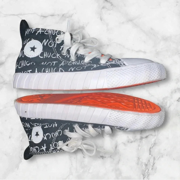 Converse Chuck Taylor Not a Chuck Unt1t3ld Kid Shoes. Size 10 - Picture 5 of 8